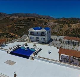 6 bedroom luxury villa with pool near Agia Pelagia, sleeps 12